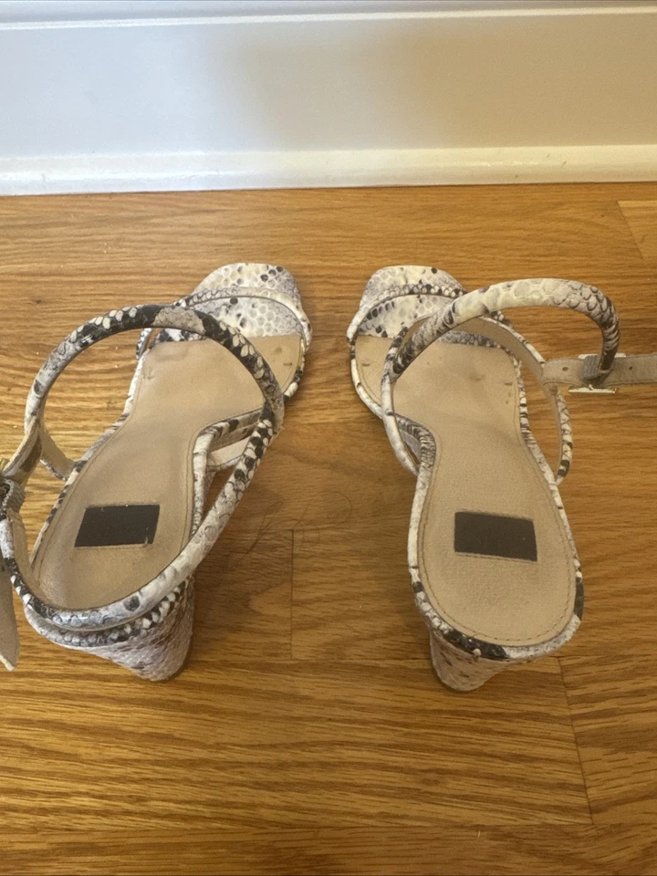 Women’s Snake Skin Wedge Sandals Size 8 - Image 2 of 4