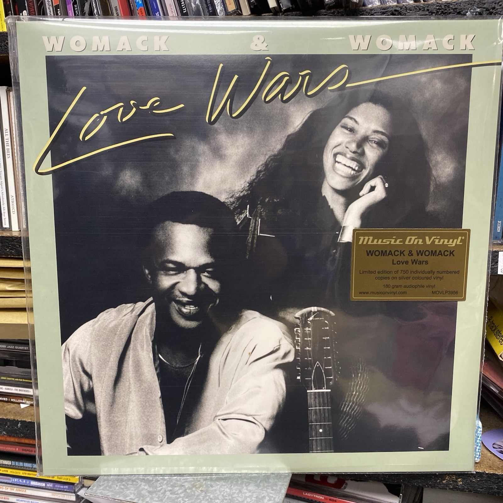 Womack and Womack / Love Wars (1LP Coloured) [VINYL] - Image 2