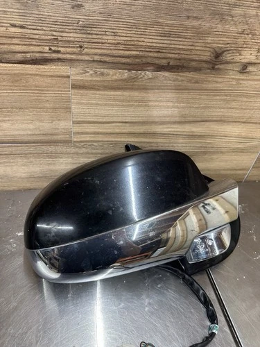 07-14 ESCALADE YUKON TAHOE MIRROR SIGNAL POWER FOLD BLIND SPOT OEM RH Passenger