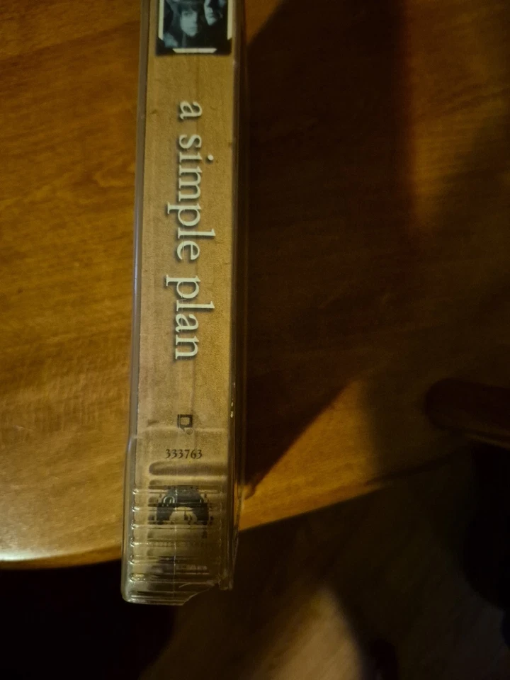 A Simple Plan (VHS, 1999, Widescreen - Paramount 35640) - Image 4 of 4