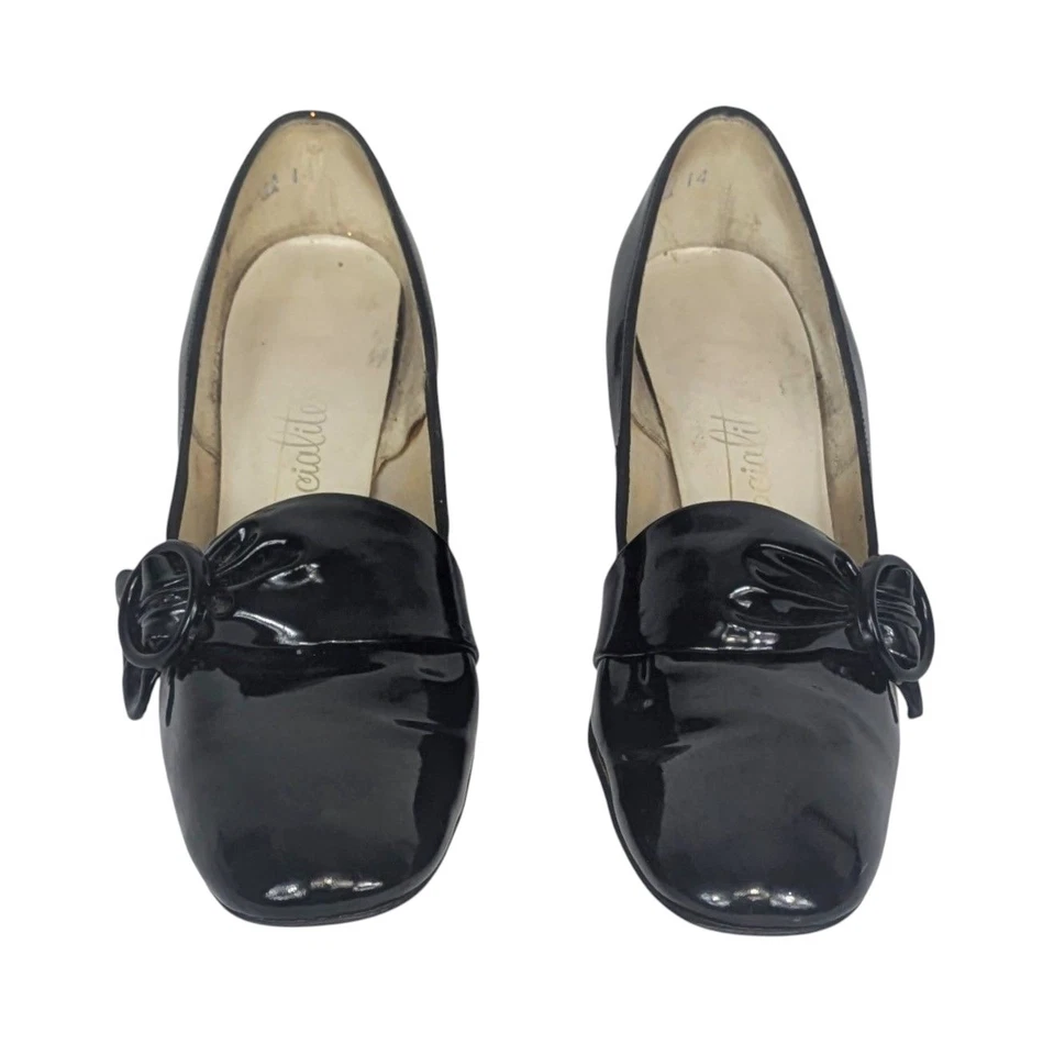 Vintage 60's SOCIALITE 9.5 AAA Black Patent Leather Side Buckle Block Heel Pump - Image 2 of 4