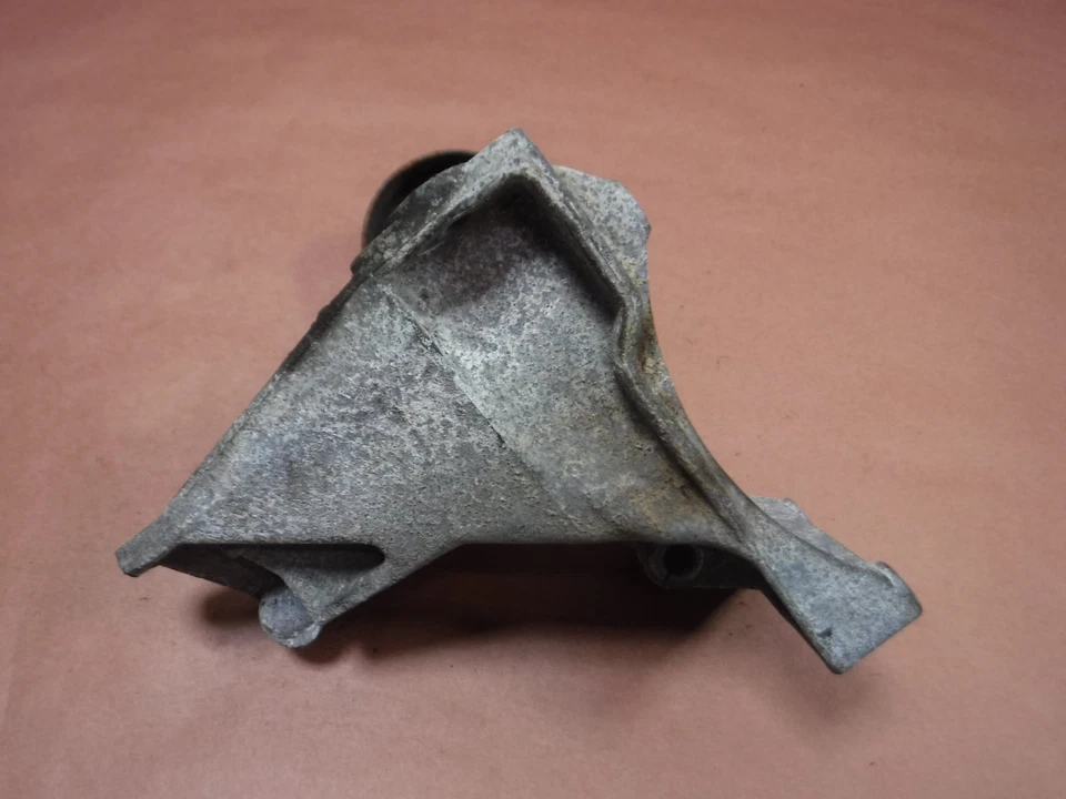 Soporte alternador superior montaje compresor Jeep Wrangler TJ 97-98 2.5 4.0 Foto 3 de 4