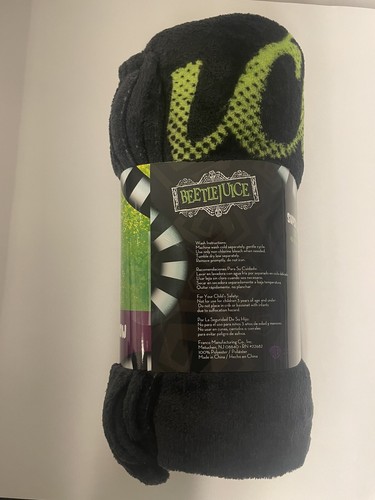 Beetlejuice Bettlejuice Super Plush Soft & Warm Throw Blanket 46 in X 60 in - Picture 6 of 9