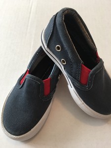 tommy hilfiger slides for toddlers