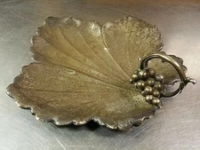 WB Weidlich Brothers 2567C Finely Chased Art Nouveau Grape Leaf Dish, B.M.Mts