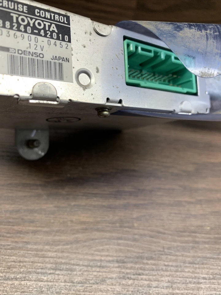 96 97 toyota rav4 rav 4 cruise control module computer 88240-42010 1996 1997 - Image 3 of 4