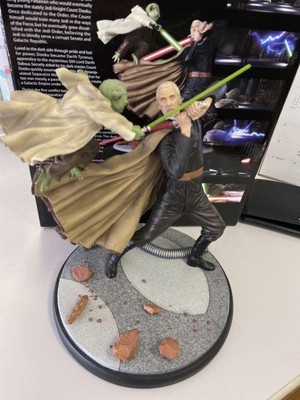 Sideshow Star Wars Episode 2 Yoda vs Dooku Diorama Limited