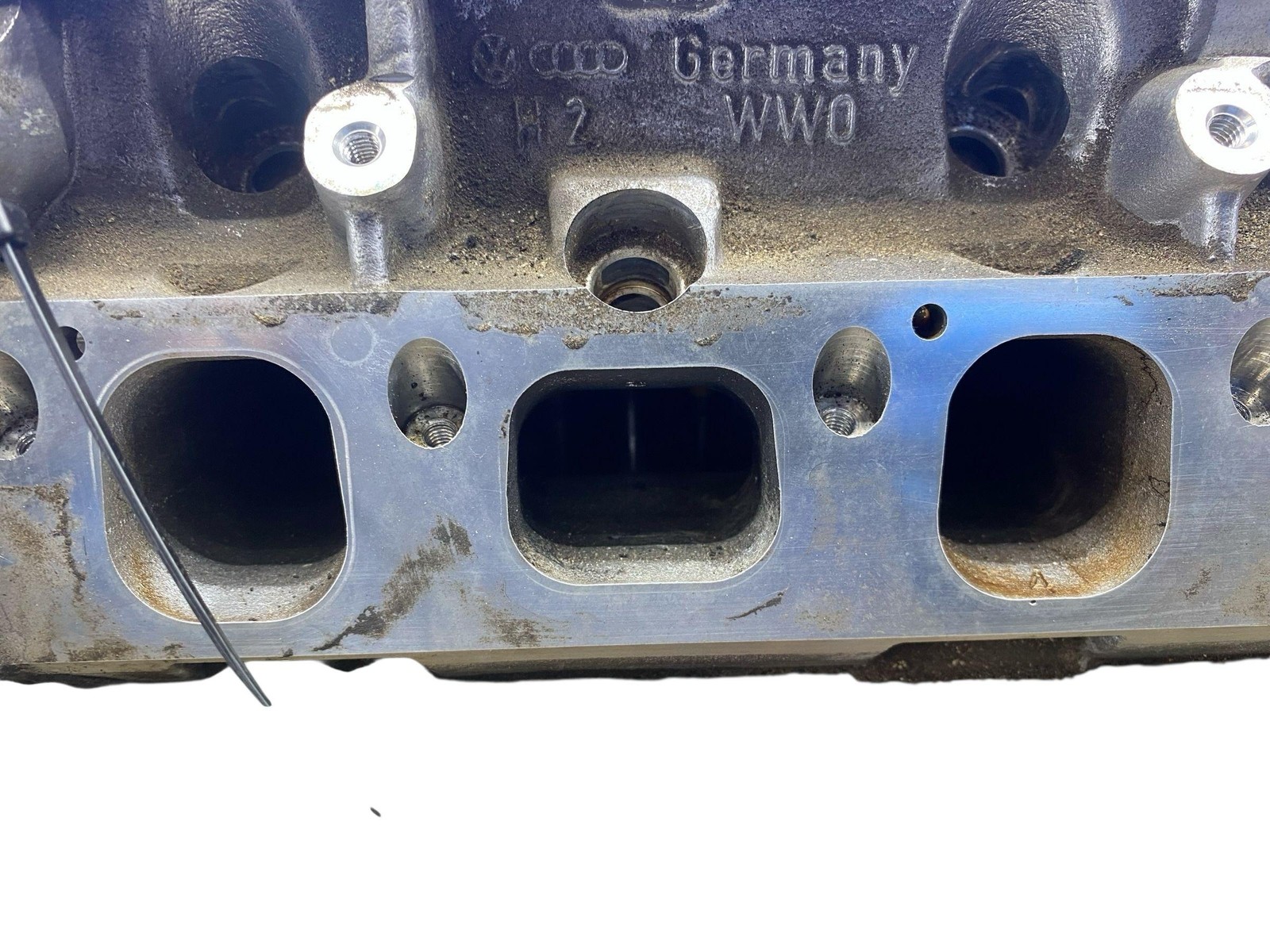 2006-2013 BENTLEY CONTINENTAL GTC AWD 6.0L LEFT SIDE ENGINE MOTOR CYLINDER HEAD