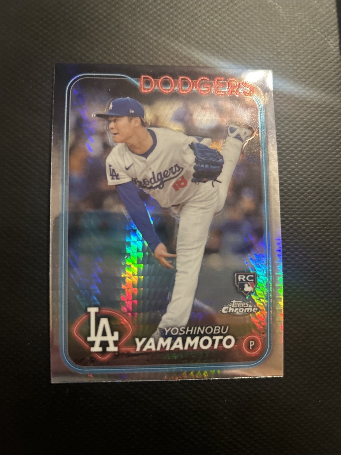 2024 Topps Chrome #18 Yoshinobu Yamamoto Prism Refractor Rookie Card RC