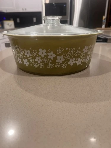 PYREX VINTAGE 'BIG BERTHA' SPRING BLOSSOM 'CRAZY DAISY' WITH LID  #664