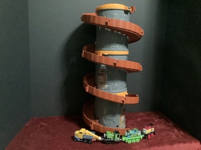 Thomas & Friends Take N Play Spiral Tower X3;  4 Trains Dart Luke Butch Thomas