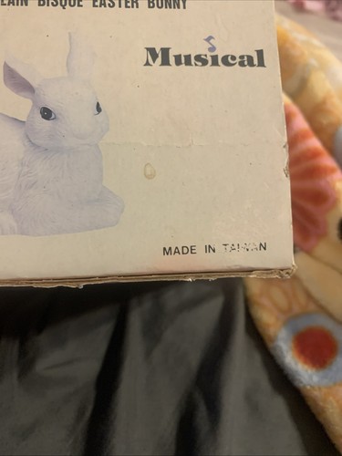 VINTAGE Whitney Musical Easter Bunny Plays "Peter Cottontail" Porcelain, NOB - Afbeelding 7 van 12