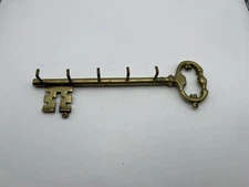 Vintage Brass Skeleton Key Shaped Key Holder Hanger 5 Hook Wall Decor