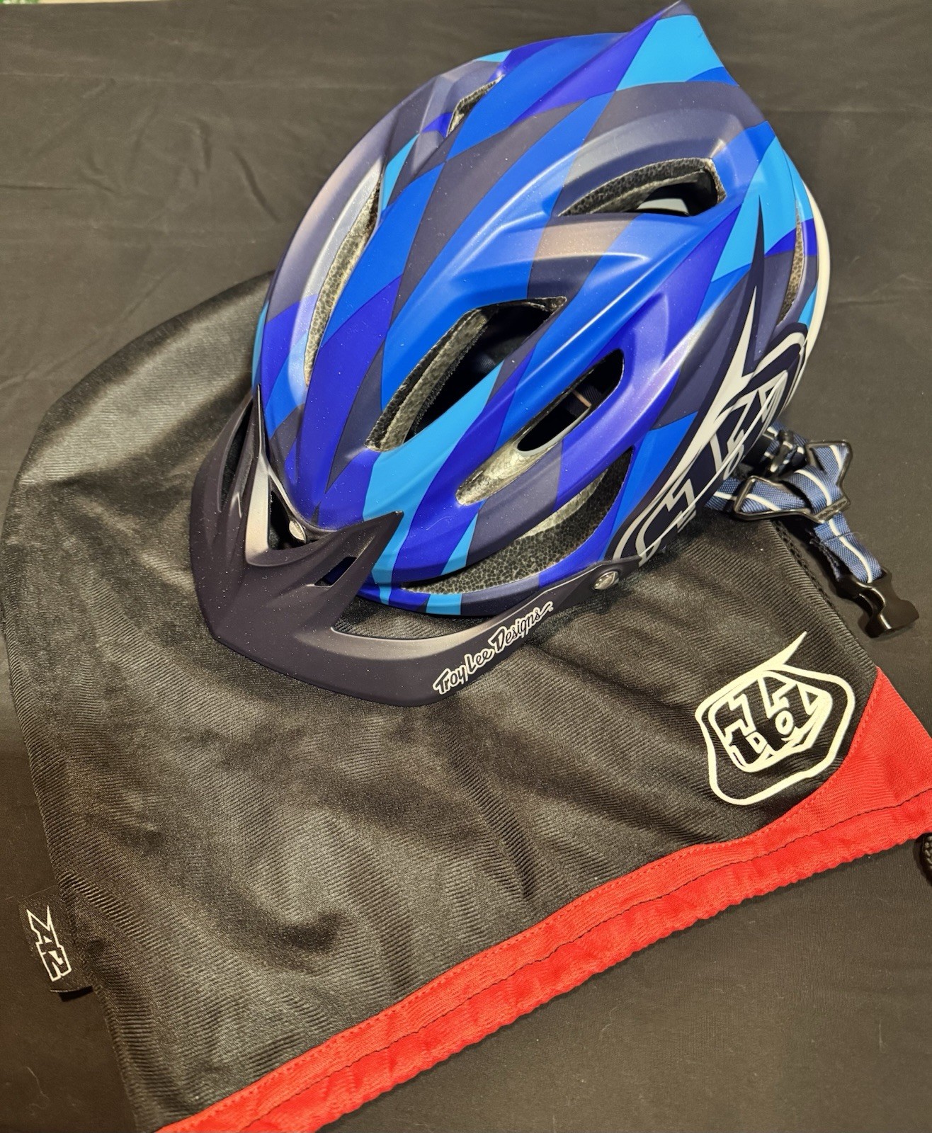 Troy Lee Designs A2 MIPS Mountain Bike Helmet Blue M/L