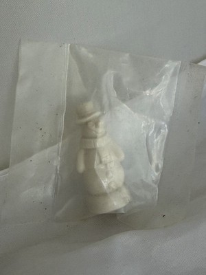 Red Rose Tea Wade Whimsy January Snowman Figurine New Sealed