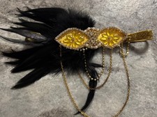 BABEYOND 1920s Flapper Headpiece Gold Crystal Great Gatsby Black Feathers