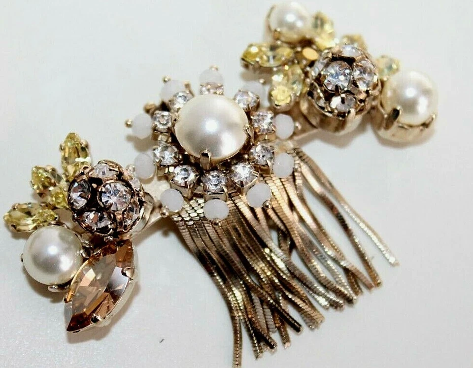 JIMMY CHOO Earrings gold color crystal Flower & pearl tassel clip on women's - Image 2 of 3