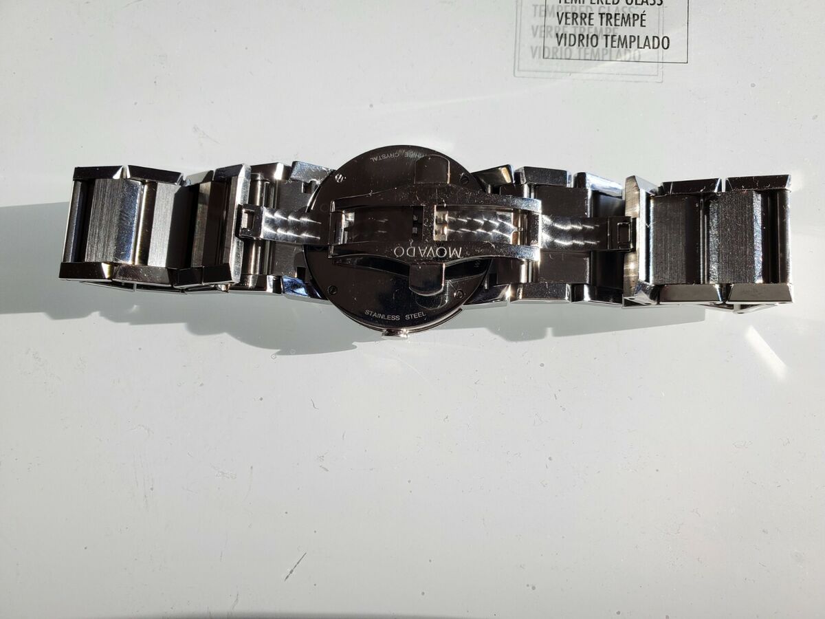 Movado Sapphire Series Black Crystal Dial Silver Band 606092 Movado Sapphire Series Black Crystal Dial Silver Band 606092