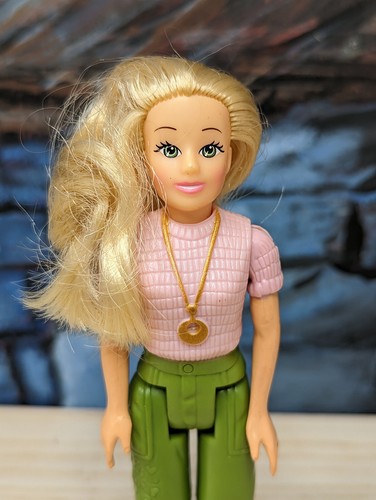 Mattel Family Mom Pantalones Verdes Casa de Muñecas Muñeca Miniatura Gente Familia FP 2006 - Imagen 2 de 8