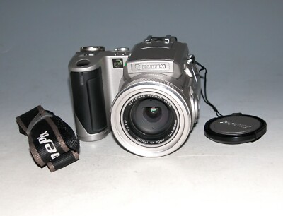 Fujifilm Finepix 4900 Zoom 4.3MP Digital Camera - Silver Fujifilm Finepix 4900 Zoom 4.3MP Digital Camera - Silver