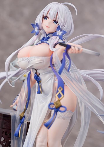 Azur Lane Illustrious Maiden Lily's Radiance Ver. 9.7in 1/7 Figure PVC Statue - Picture 9 of 16