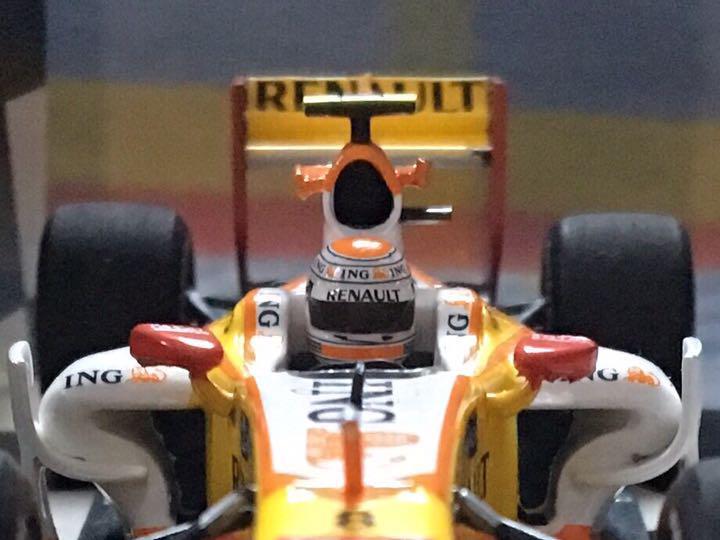 Renault F1 R29 #8 1/18 MINICHAMPS 限定品 Minichamps 1:18 Fernando Alonso Renault R29 formula 1 2009