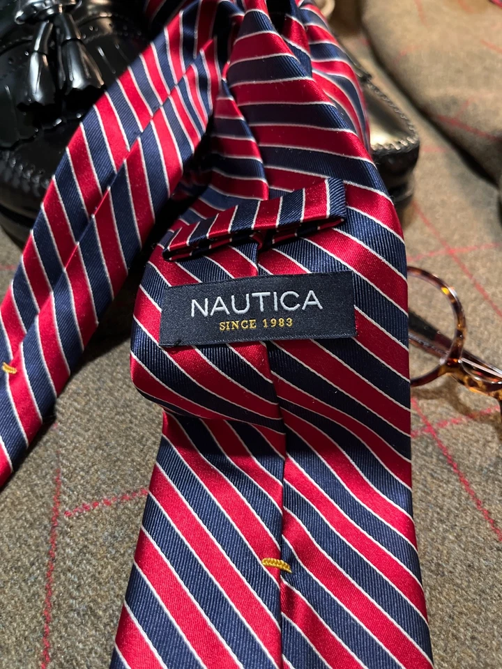 NUEVA CORBATA NAUTICA 100% SEDA TEJIDA ROJO BLANCO AZUL RAYAS PARA HOMBRE Foto 4 de 4