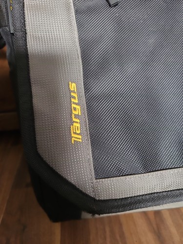 Targus City Gear 17 shoulder laptop/messenger bag - Afbeelding 2 van 6