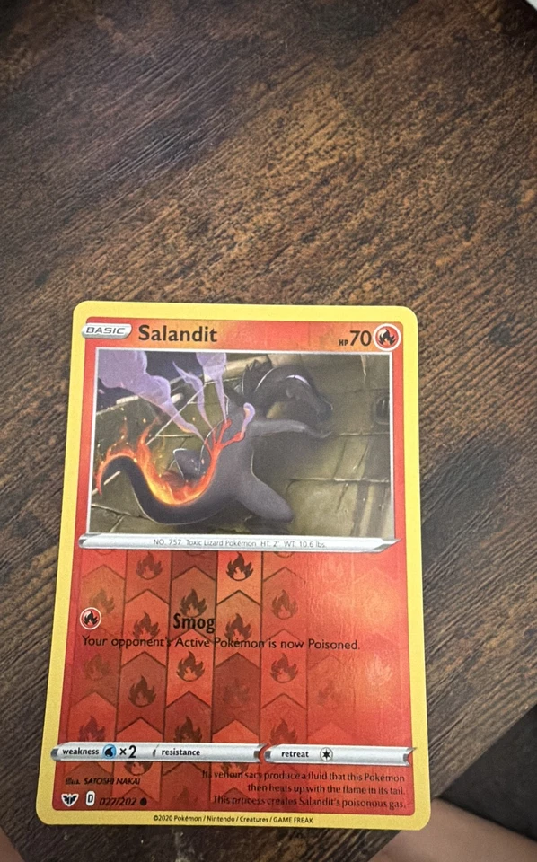 Salandit 027/202 Swsh01: Sword & Shield Reverse Holo - Image 1 of 1