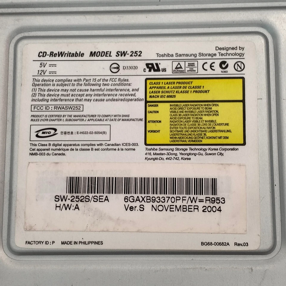 Toshiba Samsung SW-252 CD±RW 52x/32x/52x SATA Optical Drive F/W R953 SW-252S/SEA - Image 4 of 4