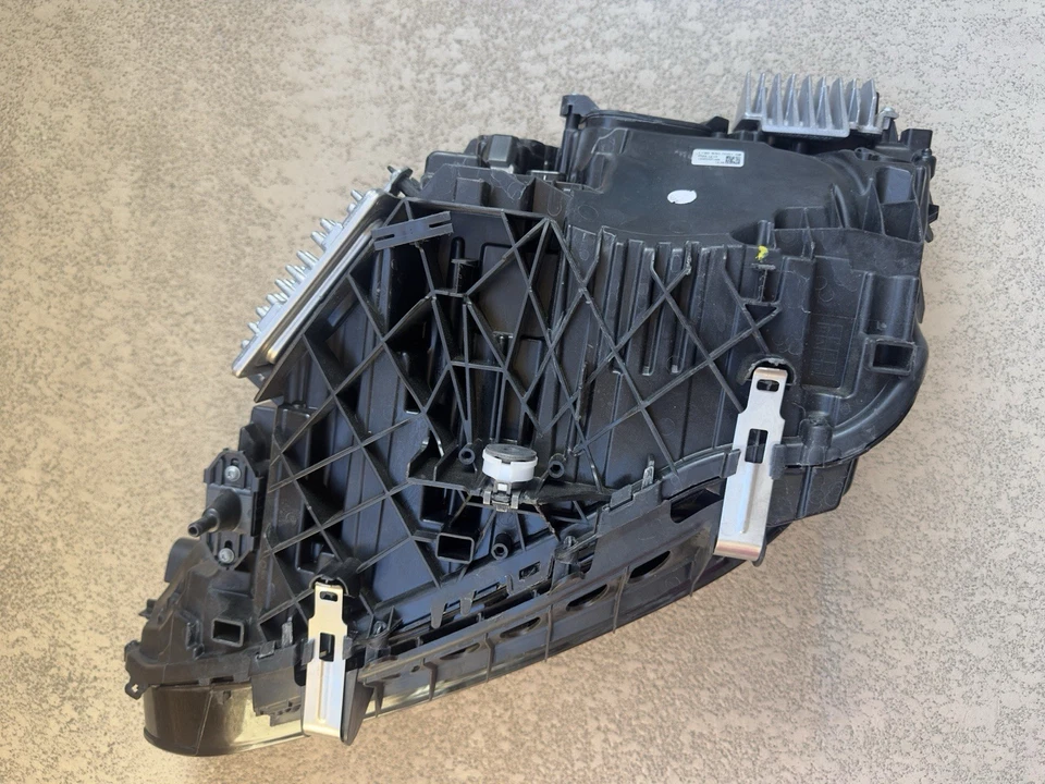 FARO LÁSER DERECHO BMW M3 Competition G22 G26 G80 genuino 63118084896 con módulos Foto 3 de 4