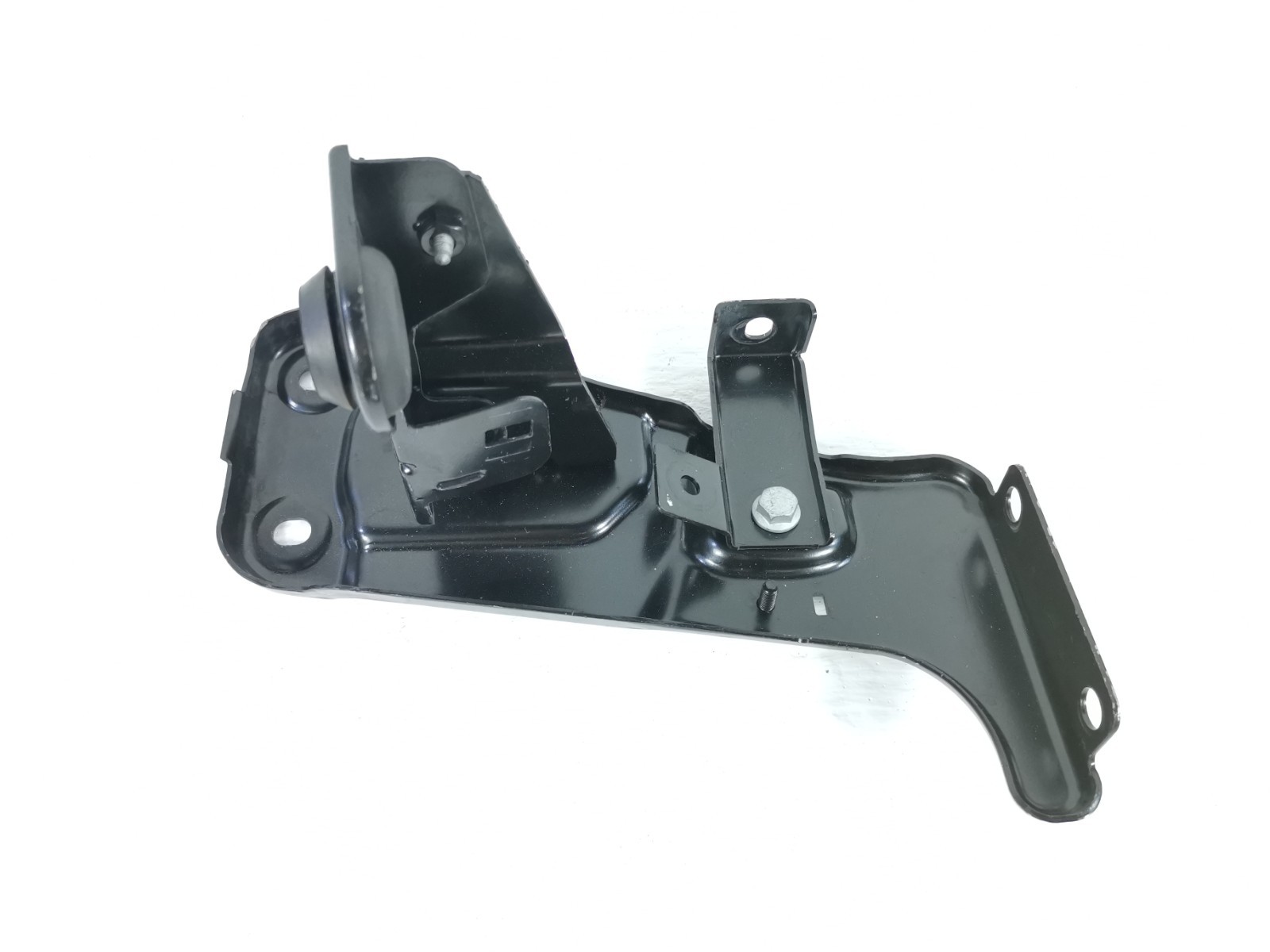 Maserati Levante 2018 AWD 3.0 L Front Left Radiator Bracket Mount OEM