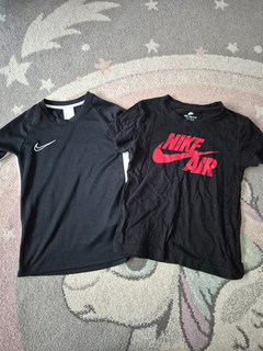 Boys 2x NIKE T Shirt Size 7