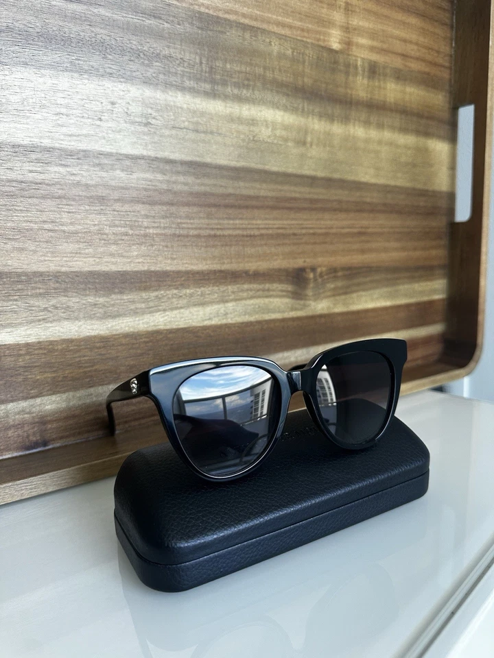 Gafas de sol Alexander McQueen AM0159S negras degradadas ojo de gato con calavera exclusiva Foto 2 de 4