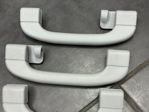 Haltegriff Dachhimmel BMW 1er E81 E87 Dachhaltegriff Angstgriff 7033661 7033659 - Picture 2 of 15