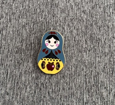 DISNEY SNOW WHITE NESTING DOLLS MATRYOSHKA MYSTERY PIN ~ FREE SHIPPING!