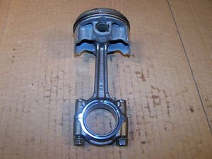 YAMAHA YZF R1 PISTON AND CONNECTING ROD ASSEMBLY 4XV-11631-10-00 YZF-R1 YZF R1