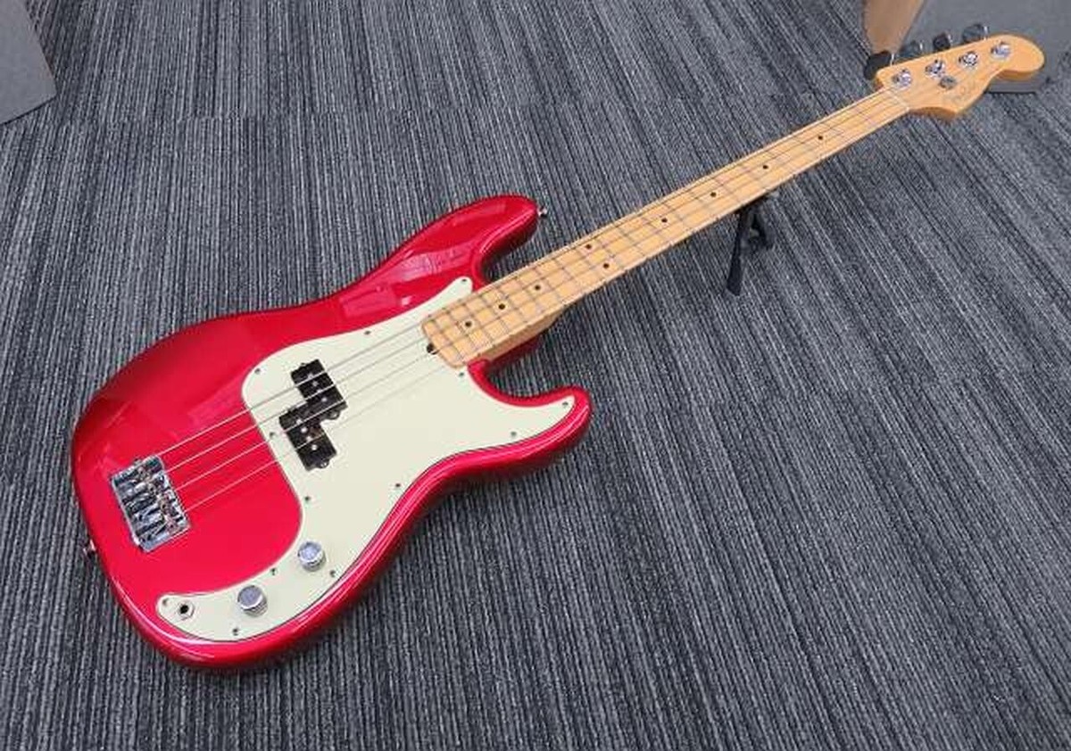 Fender American Standard Precision Bass Candy Apple Red USA