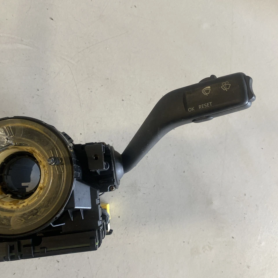 2006 VOLKSWAGEN PASSAT B6 СТЕКЛООЧИСТИТЕЛЬ ИНДИКАТОР СТЕБЕЛЬ С SQUIB 3CO953653 - Изображение 3 из 4