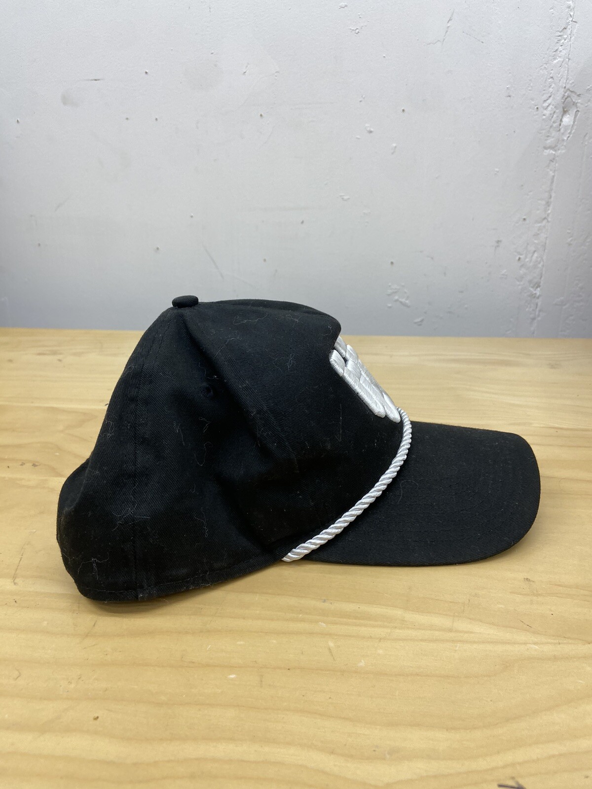 Picture 4 of 6