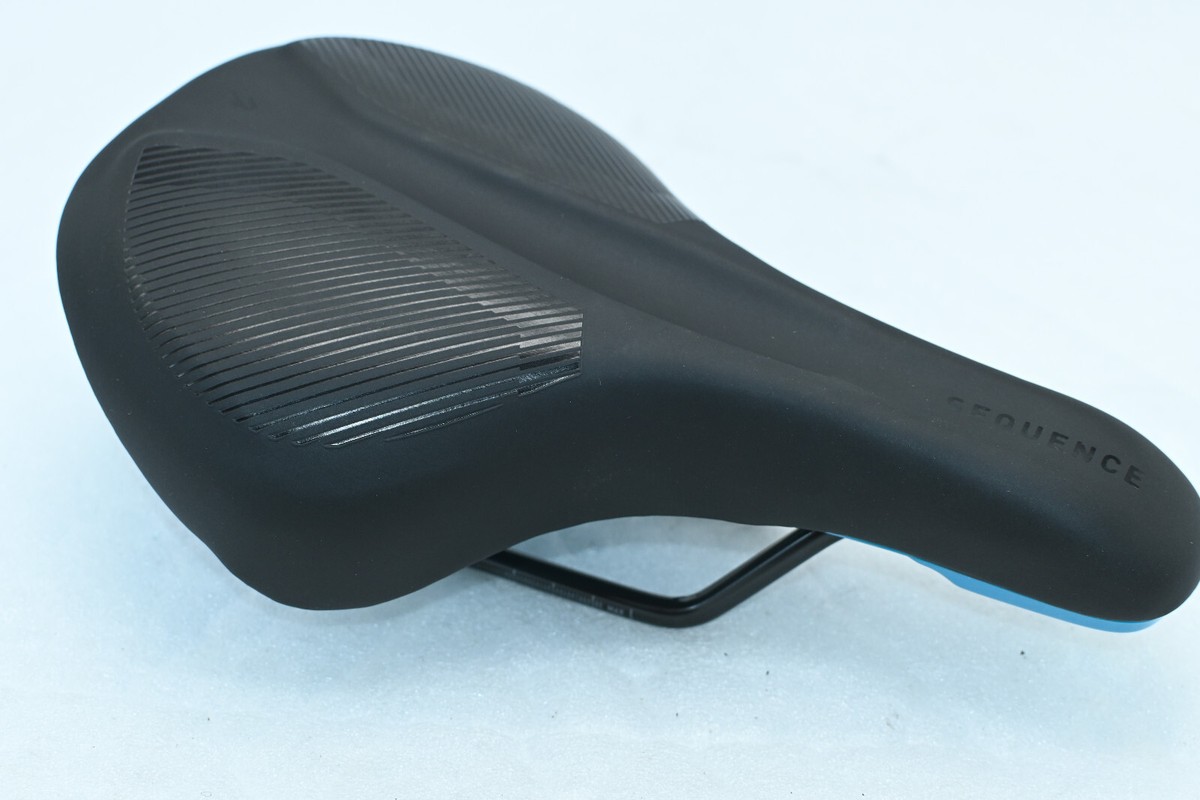 SELLE DE VÉLO Cube Naturel Fit Séquence Comfort Mémoire Éponge Bleu Foncé Logo EUR 28,48