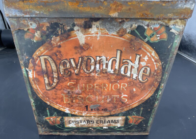 Devondale Superior Biscuits large Advirtising tin Poor Condition Big One 10  BOX
