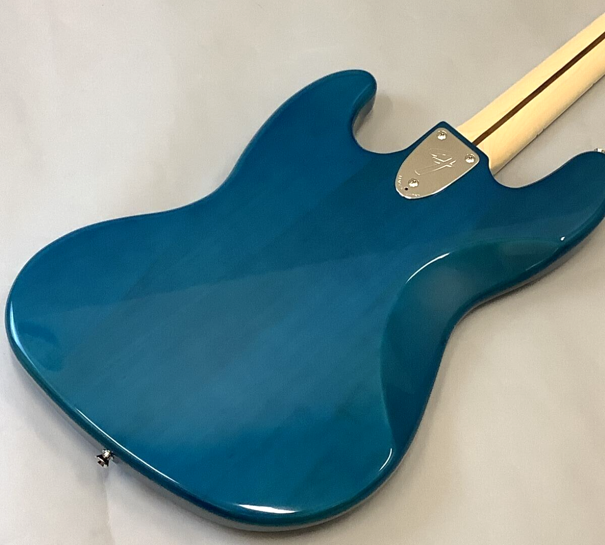 Fender FSR Made in Japan Traditional II 70s Jazz Bass Carribian