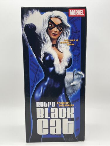 Marvel Diamond Select Retro Black Cat Premier Collection 15" Figure LE 1061/3000