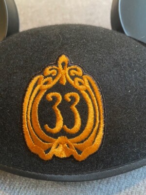 Club 33 Mickey Mouse Ears Hat Disneyland DLR Black with Gold  display picture 1