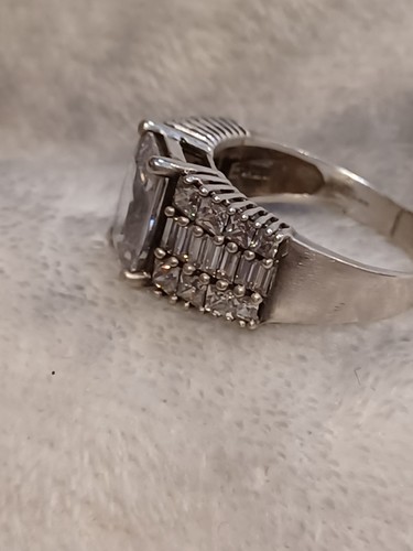 Anello in argento sterling 925 misura Z+1 più pietre trasparenti DQ ZIRCONI a grappolo - Foto 3 di 8