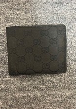 GUCCI black leather bifold wallet