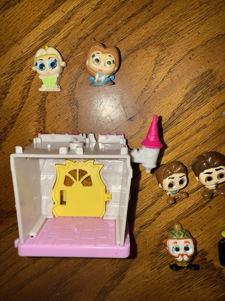 Disney Doorable Early Series With Belle Play Set - Image 4 of 4