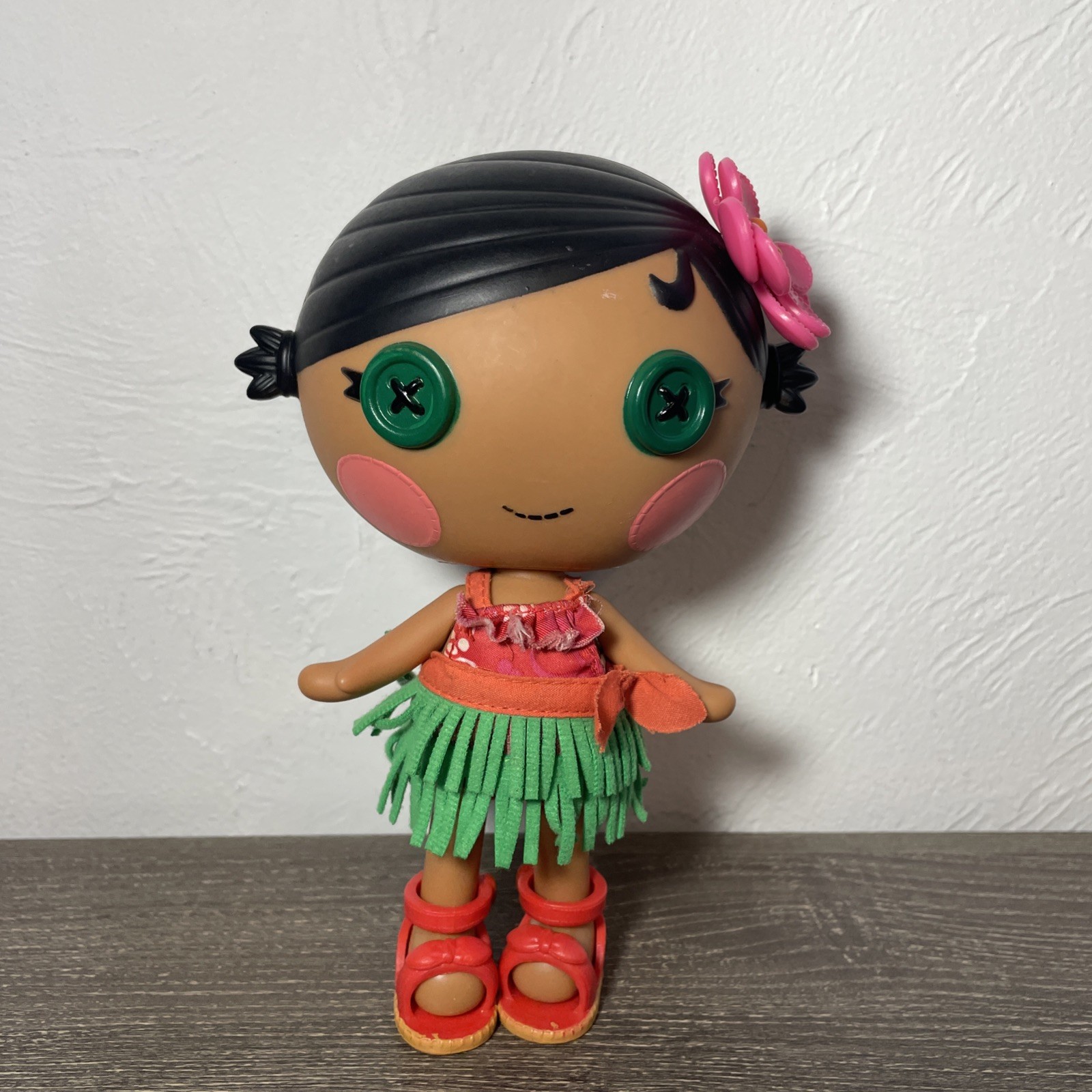 Lalaloopsy Littles Doll Kiwi Tiki Wiki 7" Hulu Girl Button Eyes Clothes & Shoes