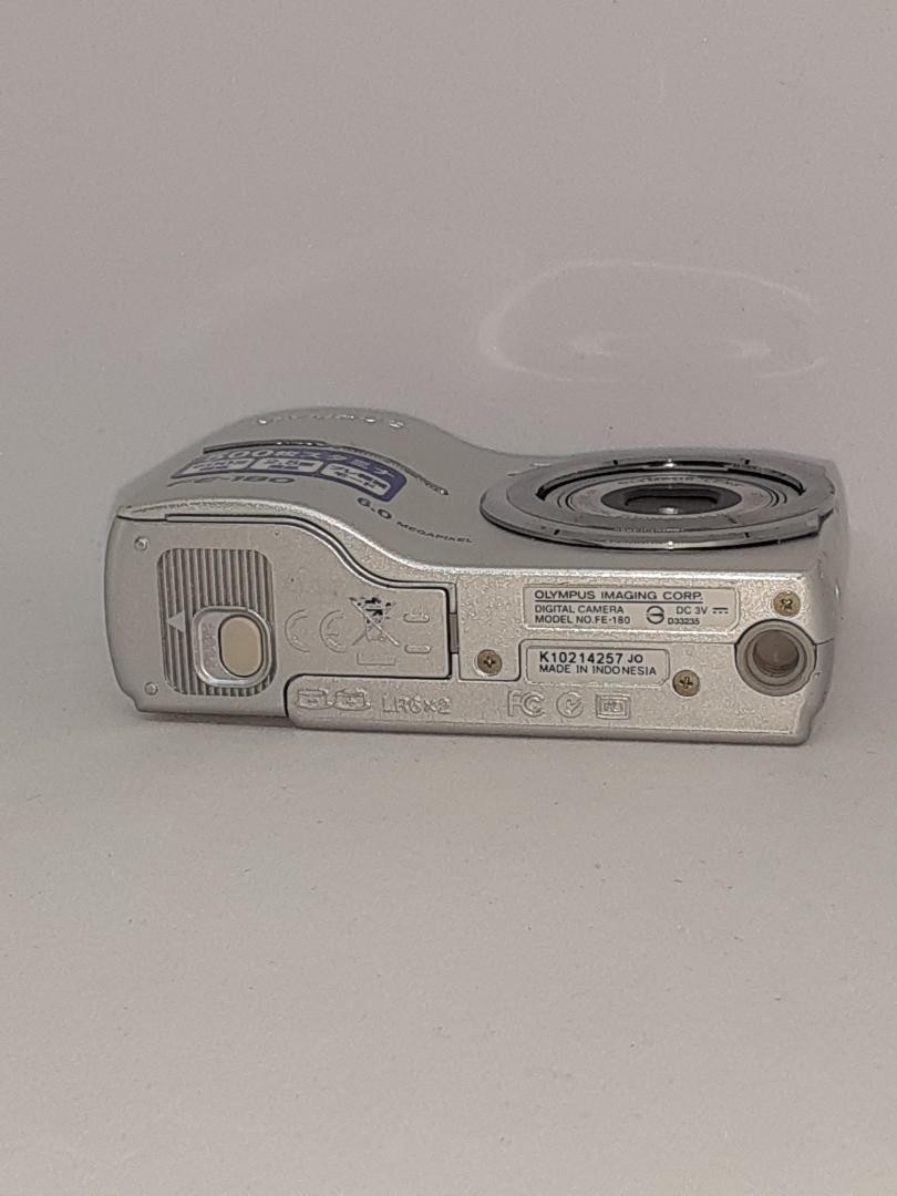 OLYMPUS FE 180 Digital Camera 6MP Compact AA Battery
